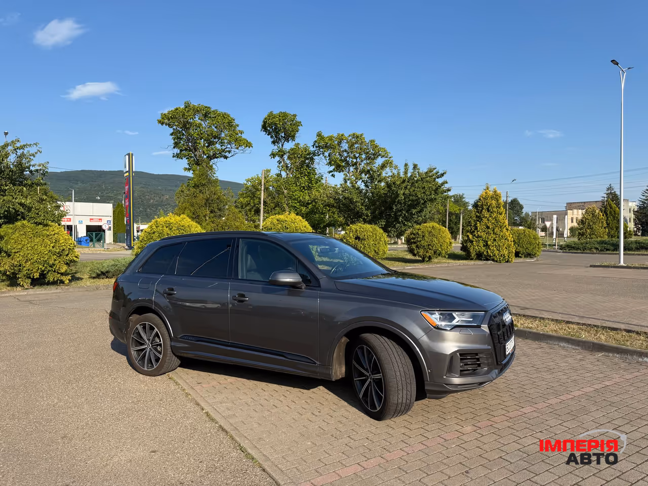 Audi Q7 - фото 2