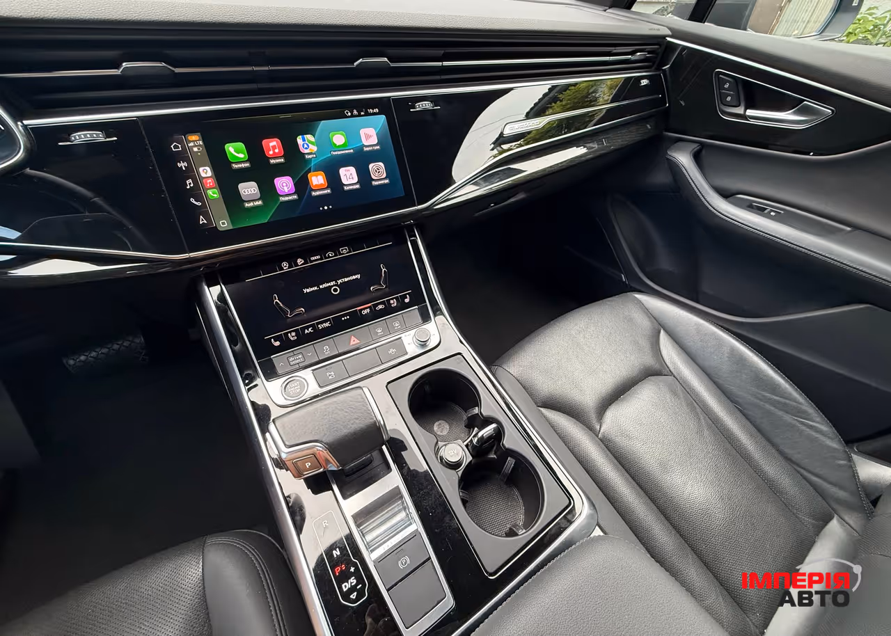 Audi Q7 - фото 9