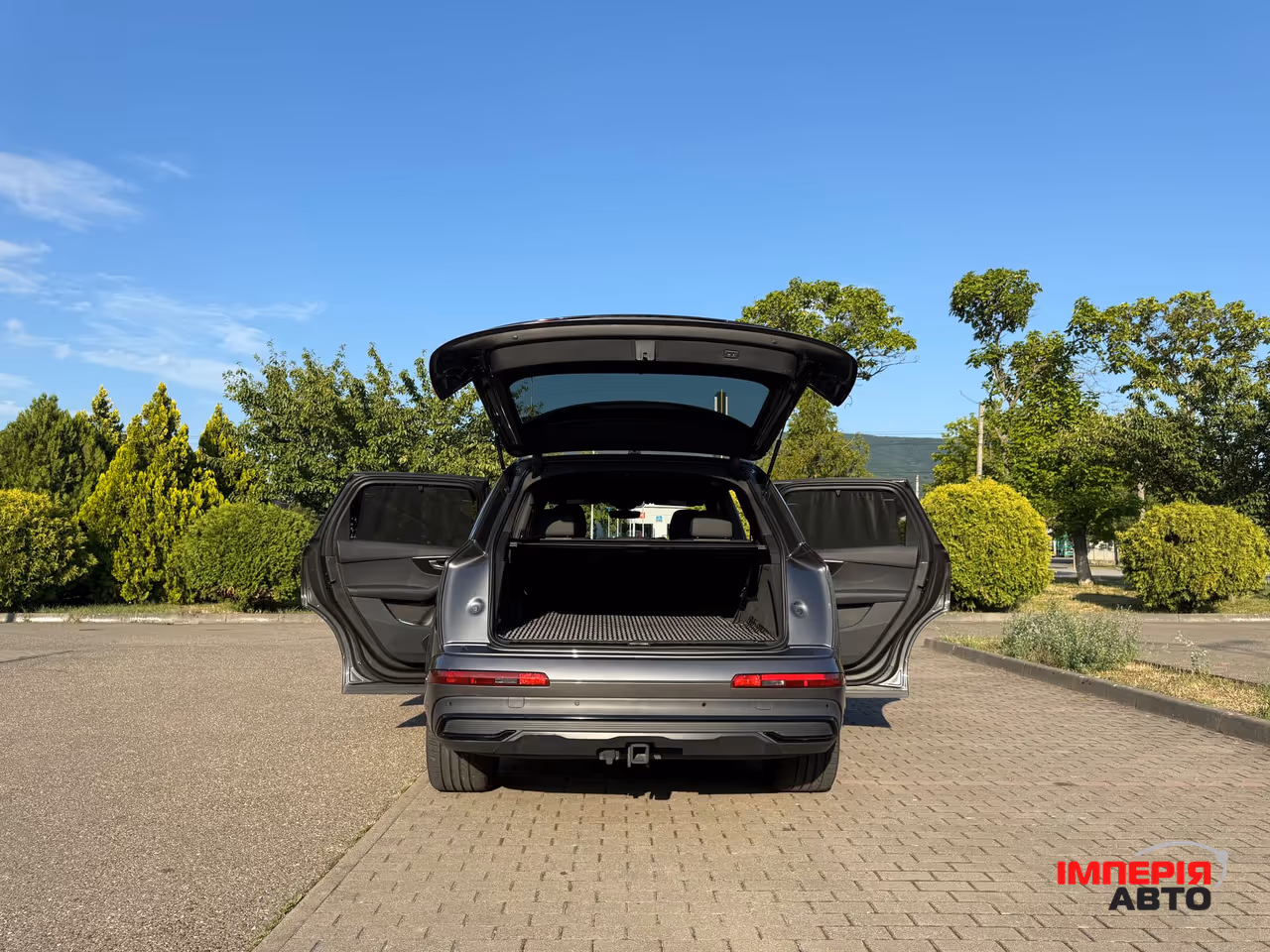 Audi Q7 - фото 4