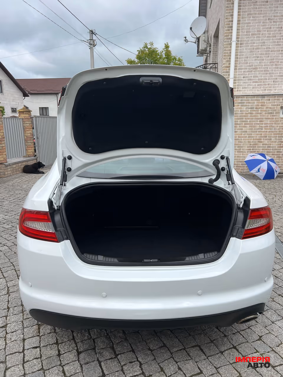 Jaguar XF - фото 64