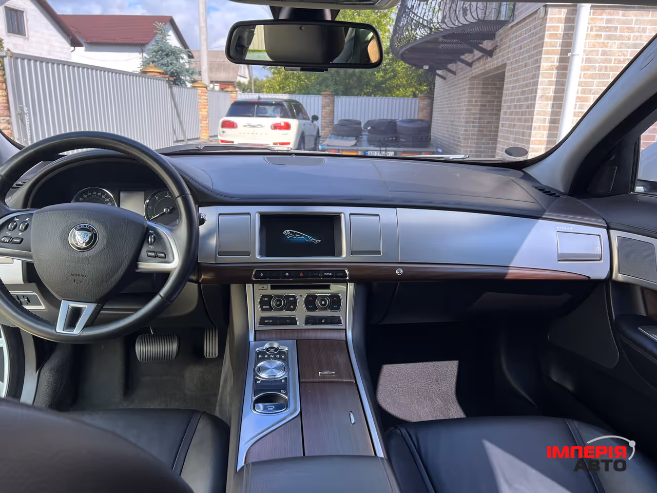 Jaguar XF - фото 25