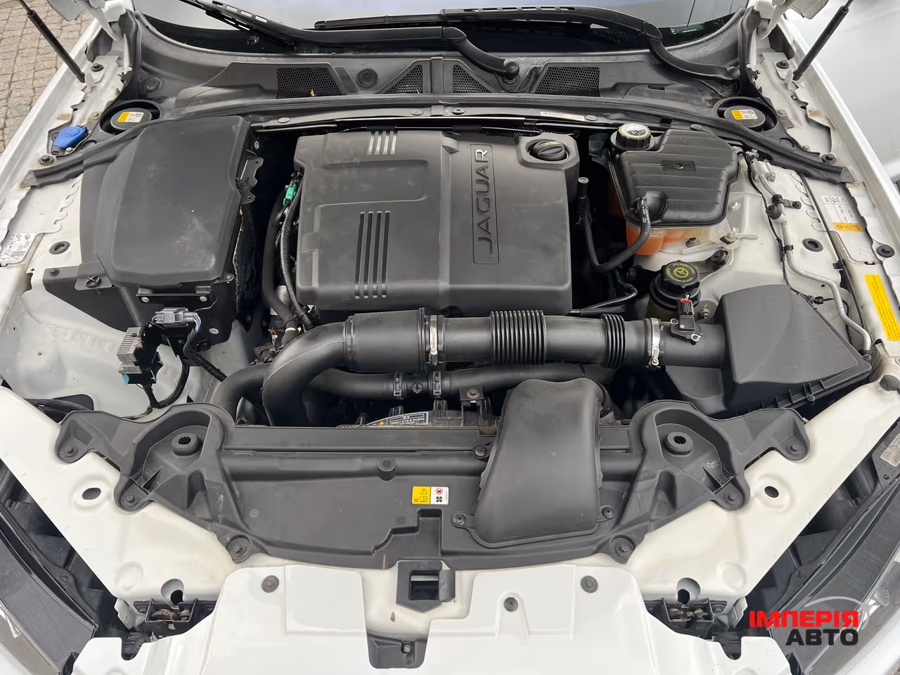 Jaguar XF - фото 70