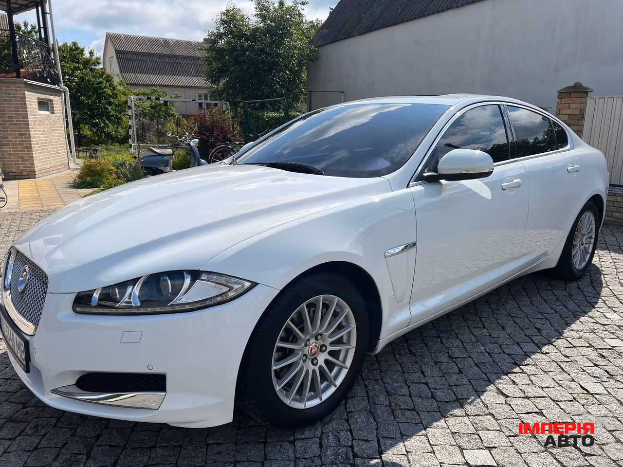 Jaguar XF - фото 17