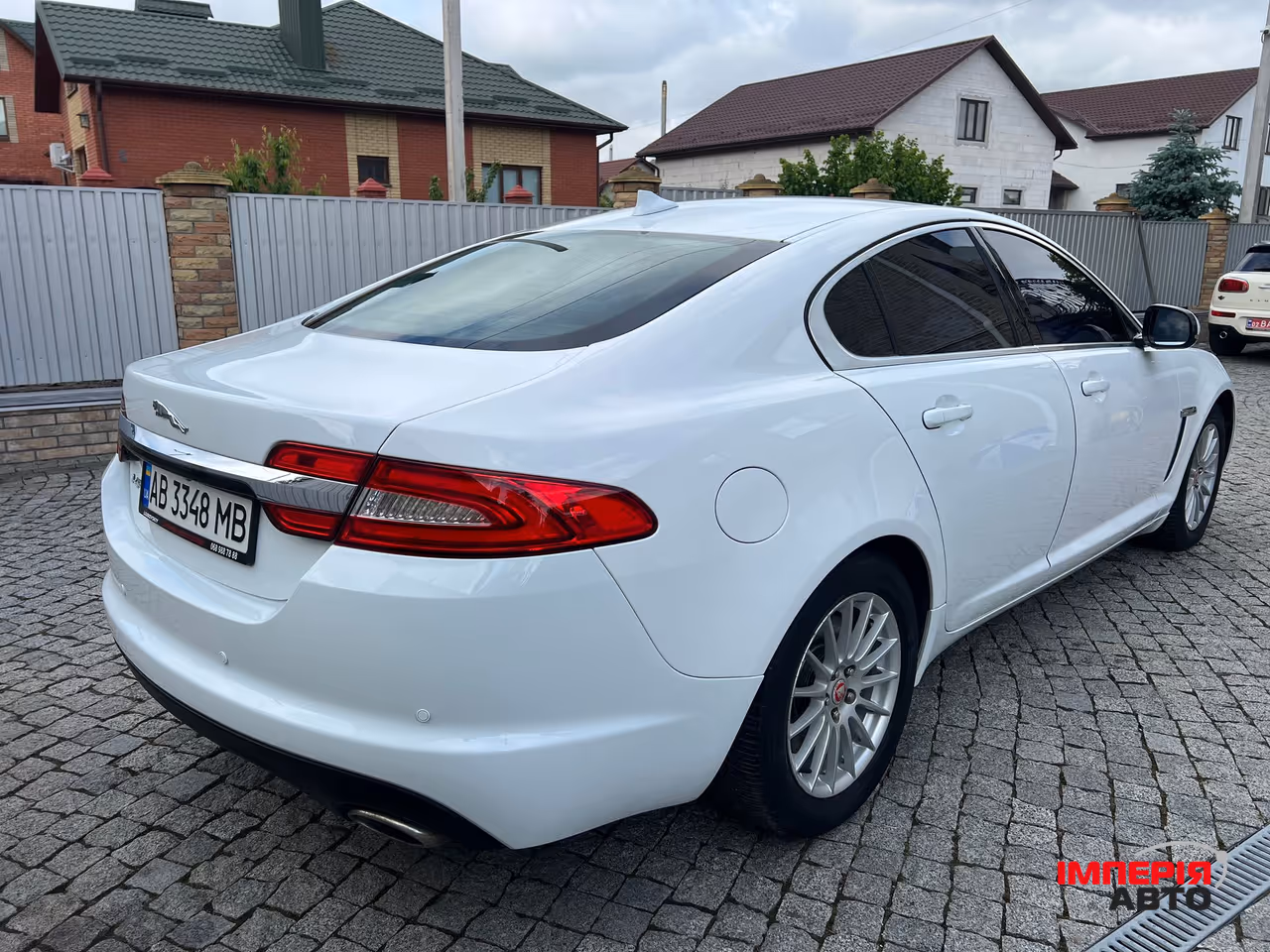 Jaguar XF - фото 49
