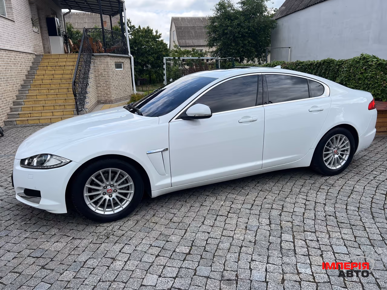 Jaguar XF - фото 46