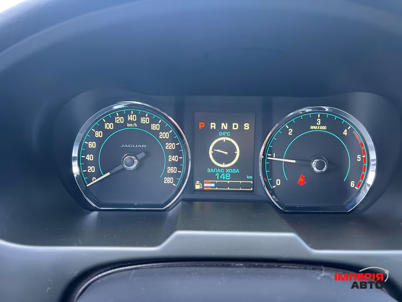 Jaguar XF - фото 42