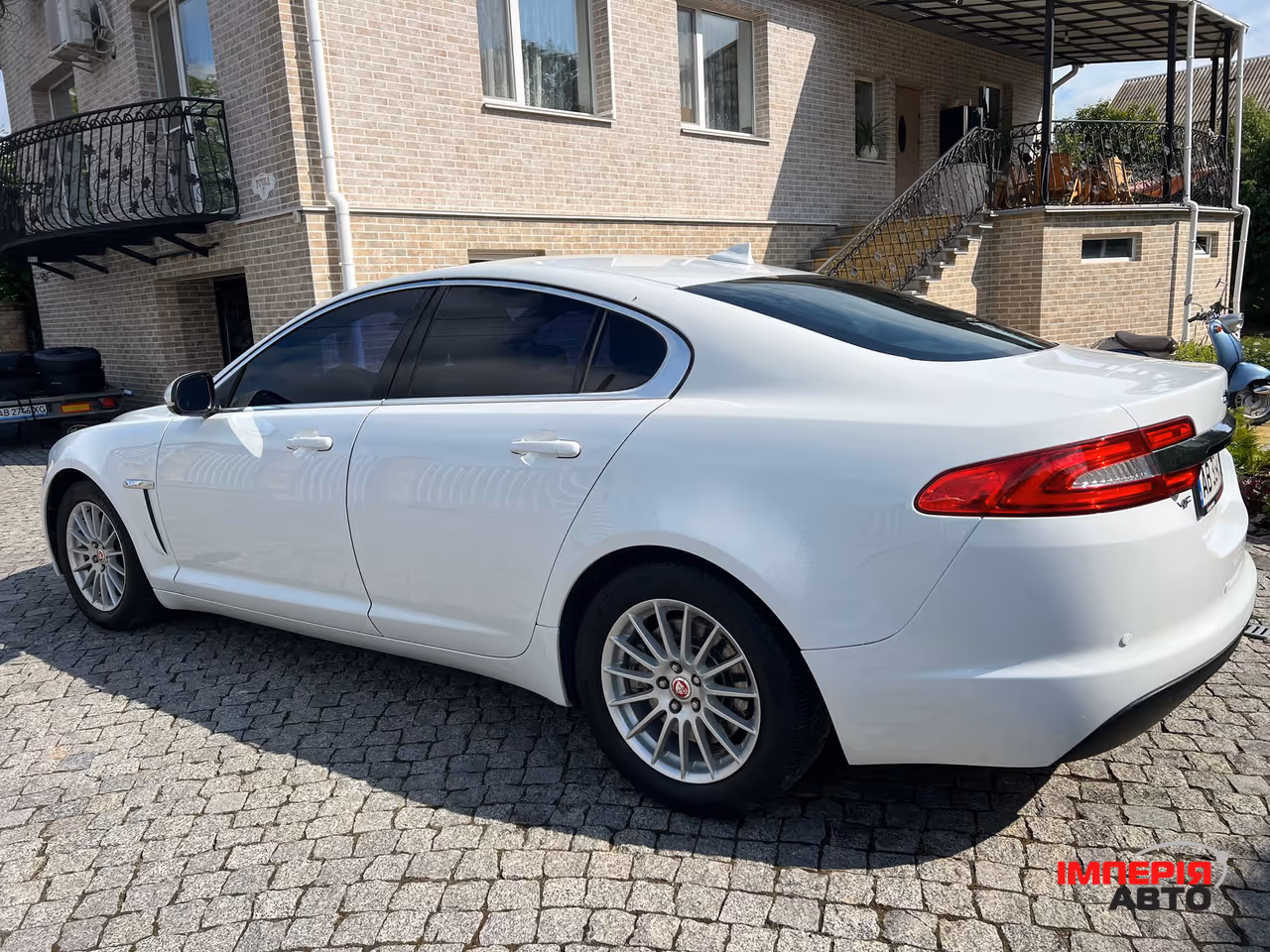 Jaguar XF - фото 13
