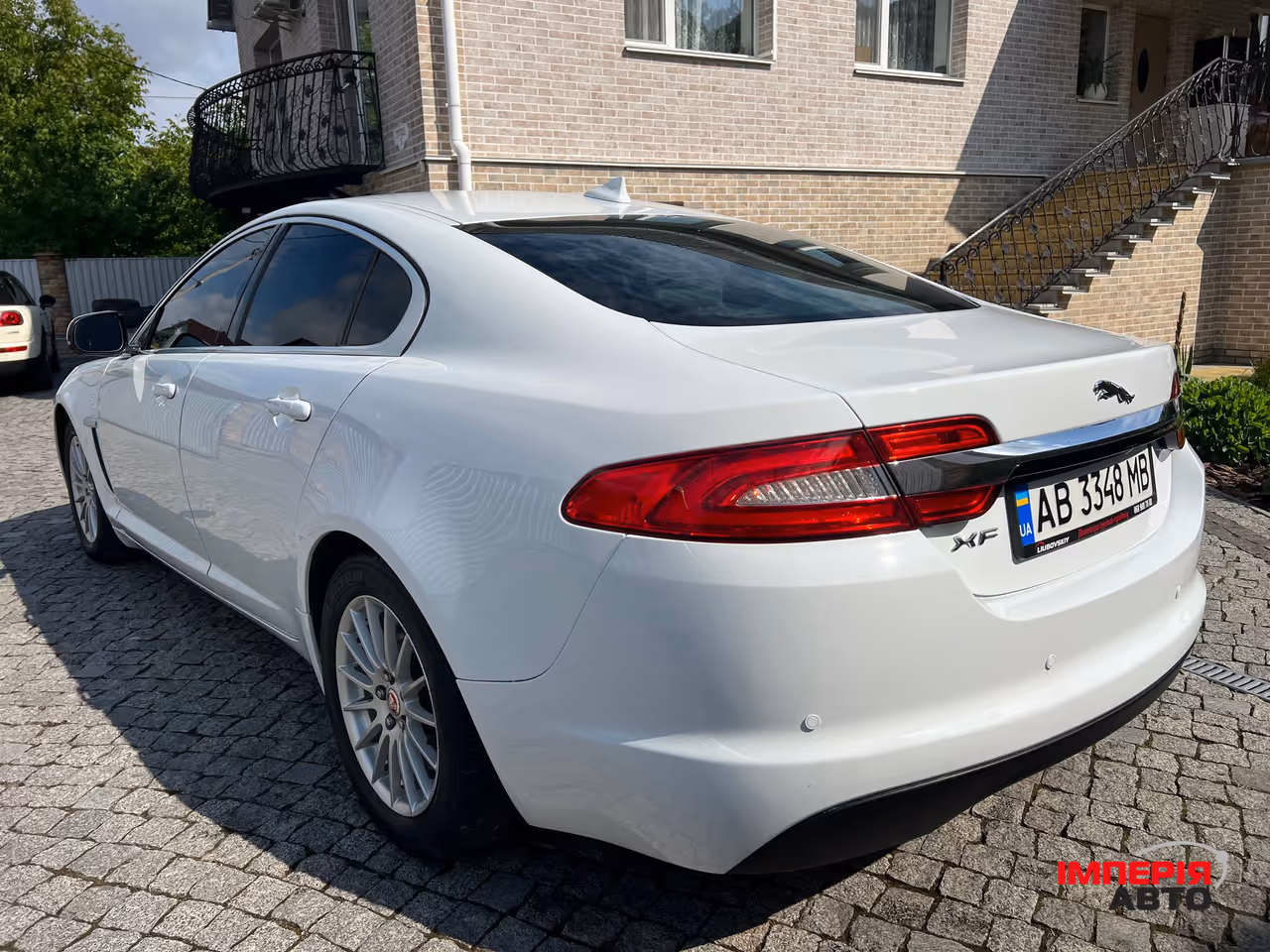 Jaguar XF - фото 14
