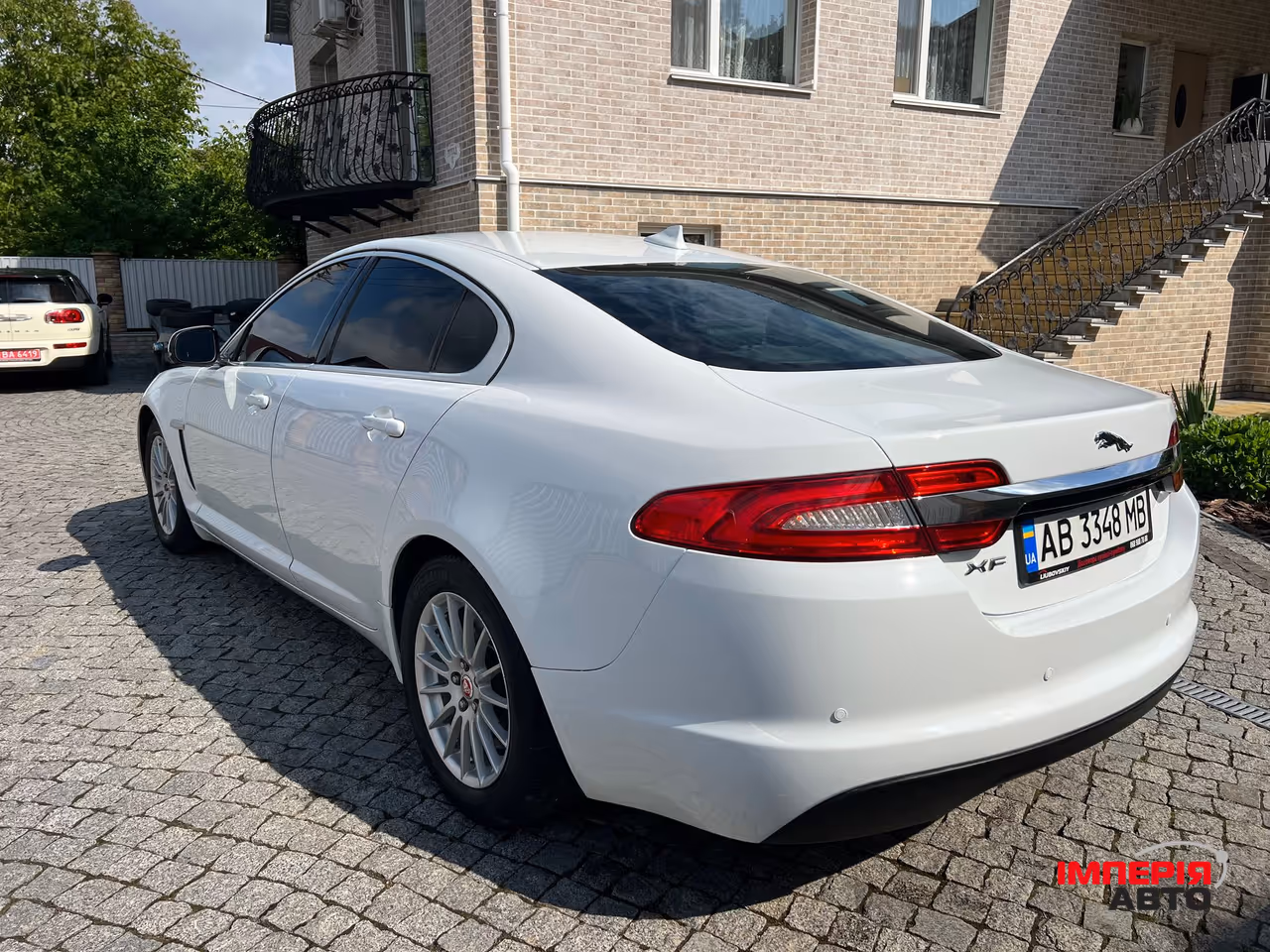 Jaguar XF - фото 18