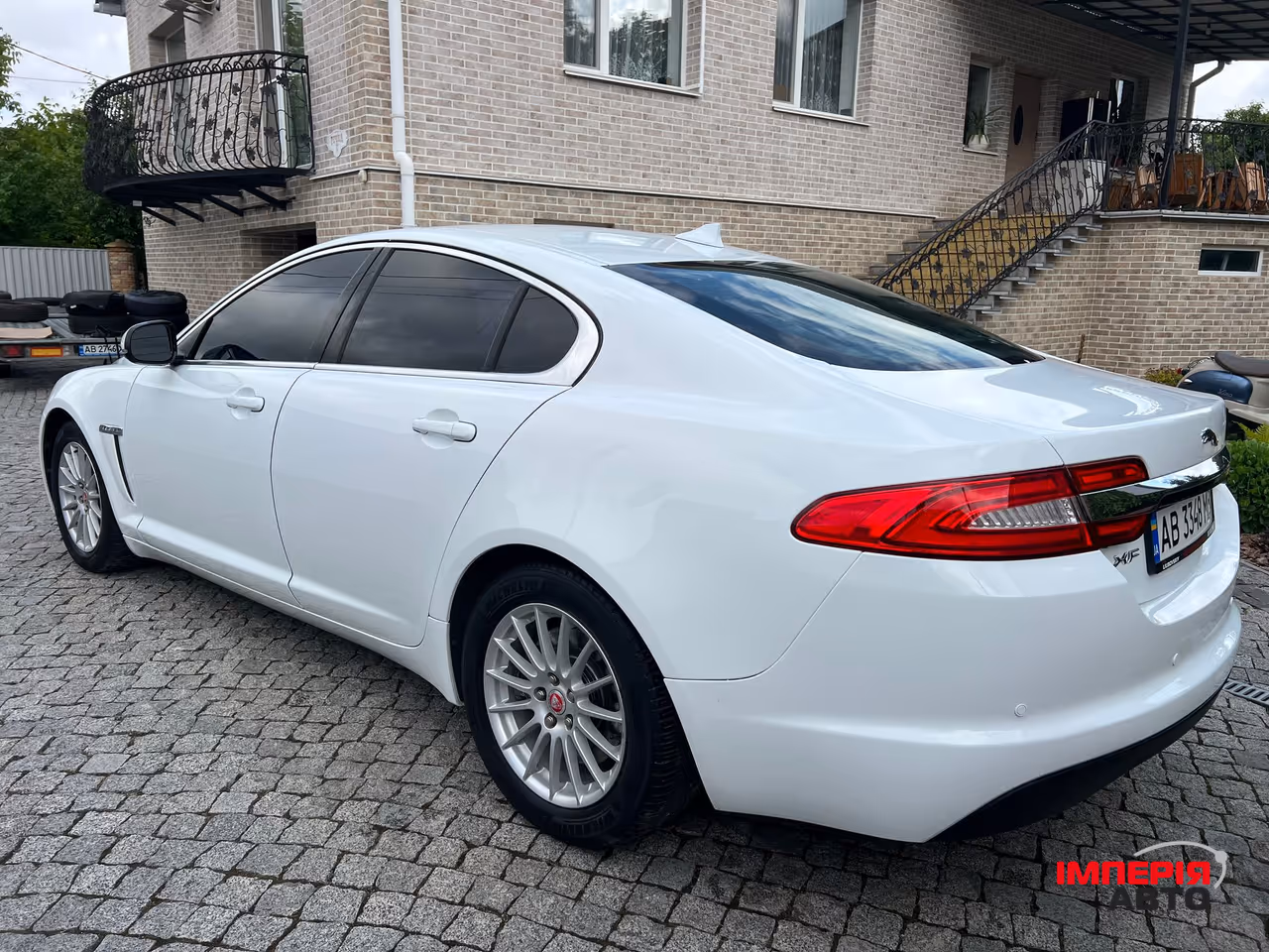 Jaguar XF - фото 47