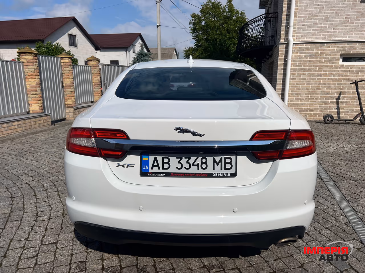Jaguar XF - фото 8