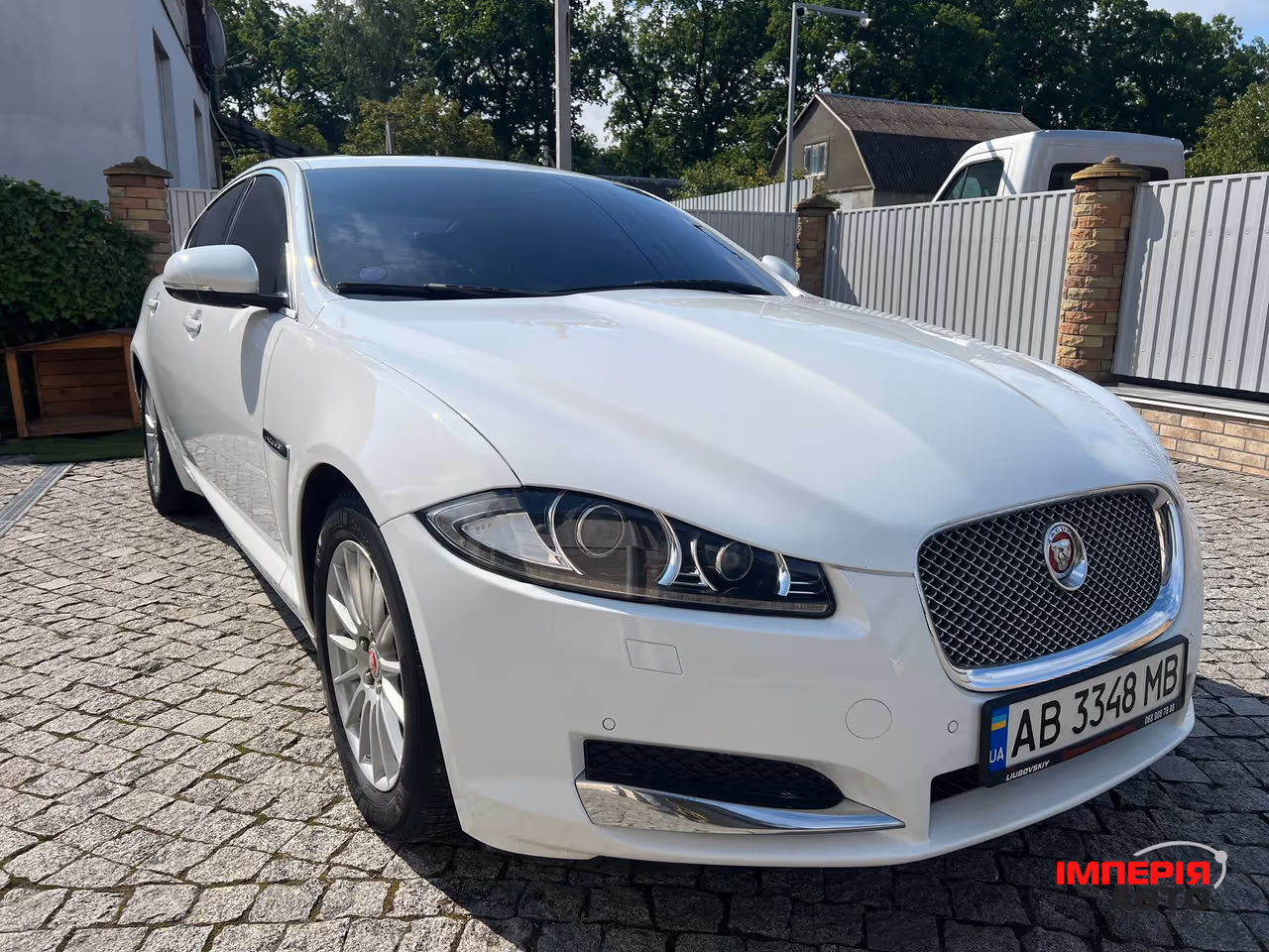 Jaguar XF - фото 2