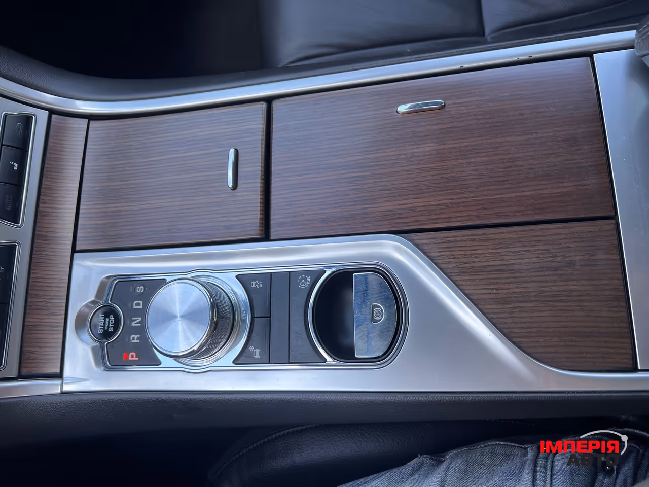 Jaguar XF - фото 40