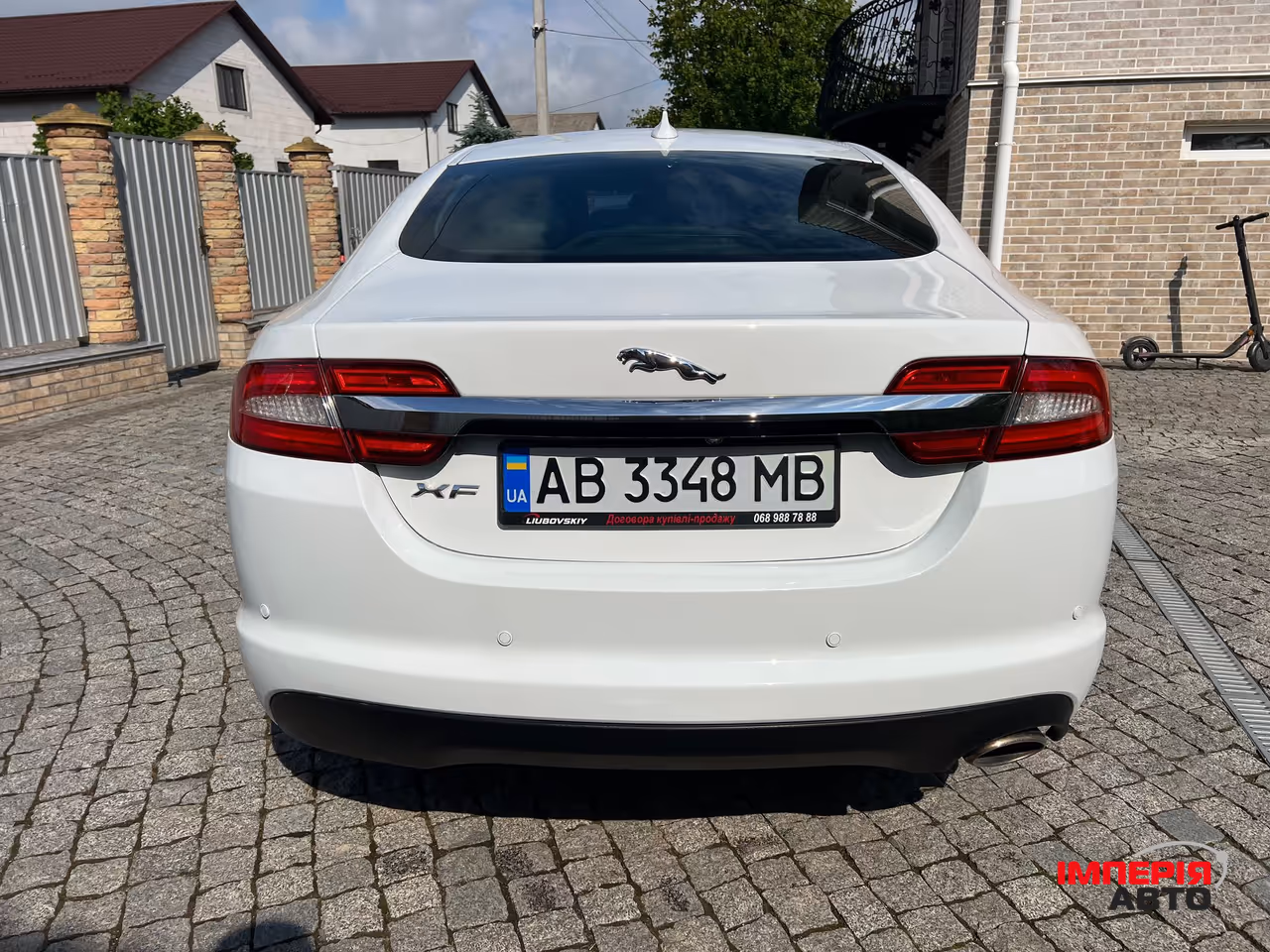 Jaguar XF - фото 15
