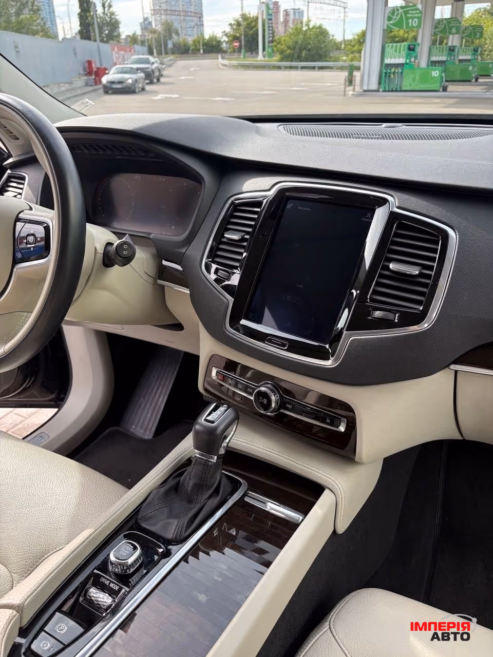 Volvo XC90 - фото 10