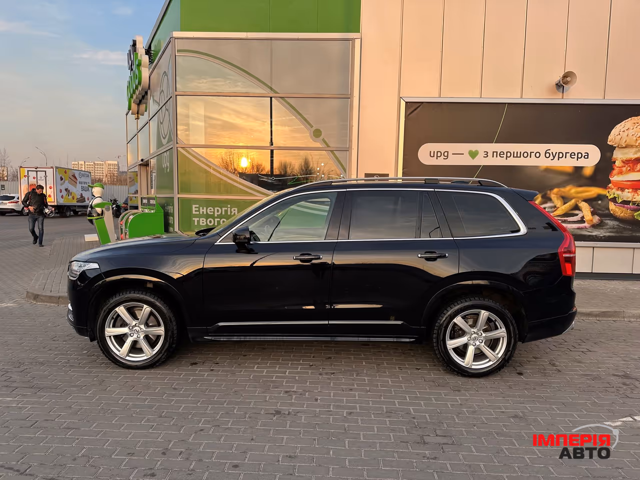 Volvo XC90 - фото 3