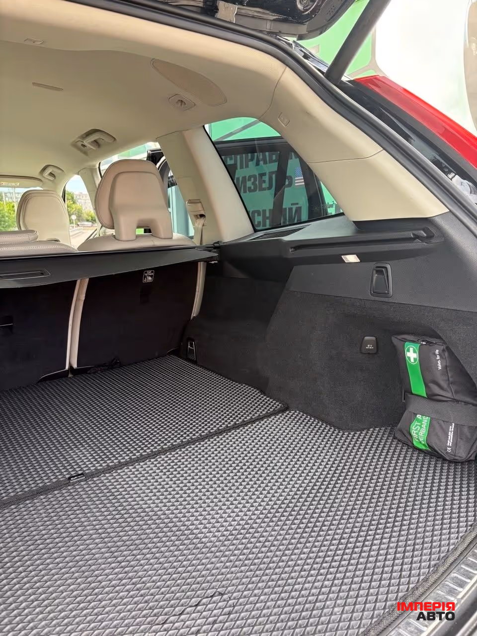 Volvo XC90 - фото 16