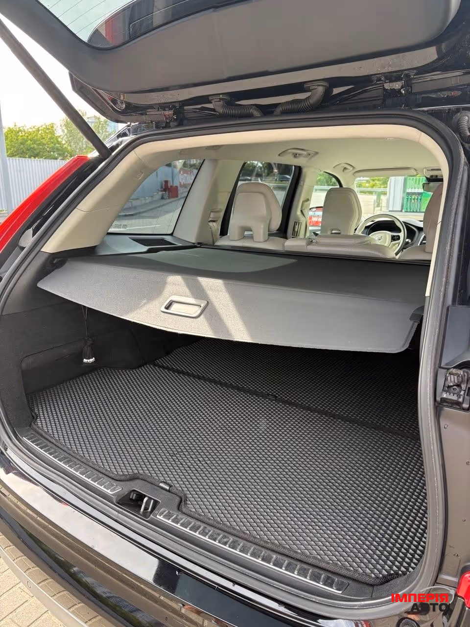 Volvo XC90 - фото 18