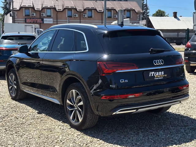Audi Q5 - фото 3