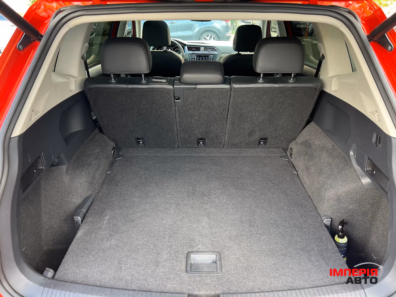 Volkswagen Tiguan - фото 6