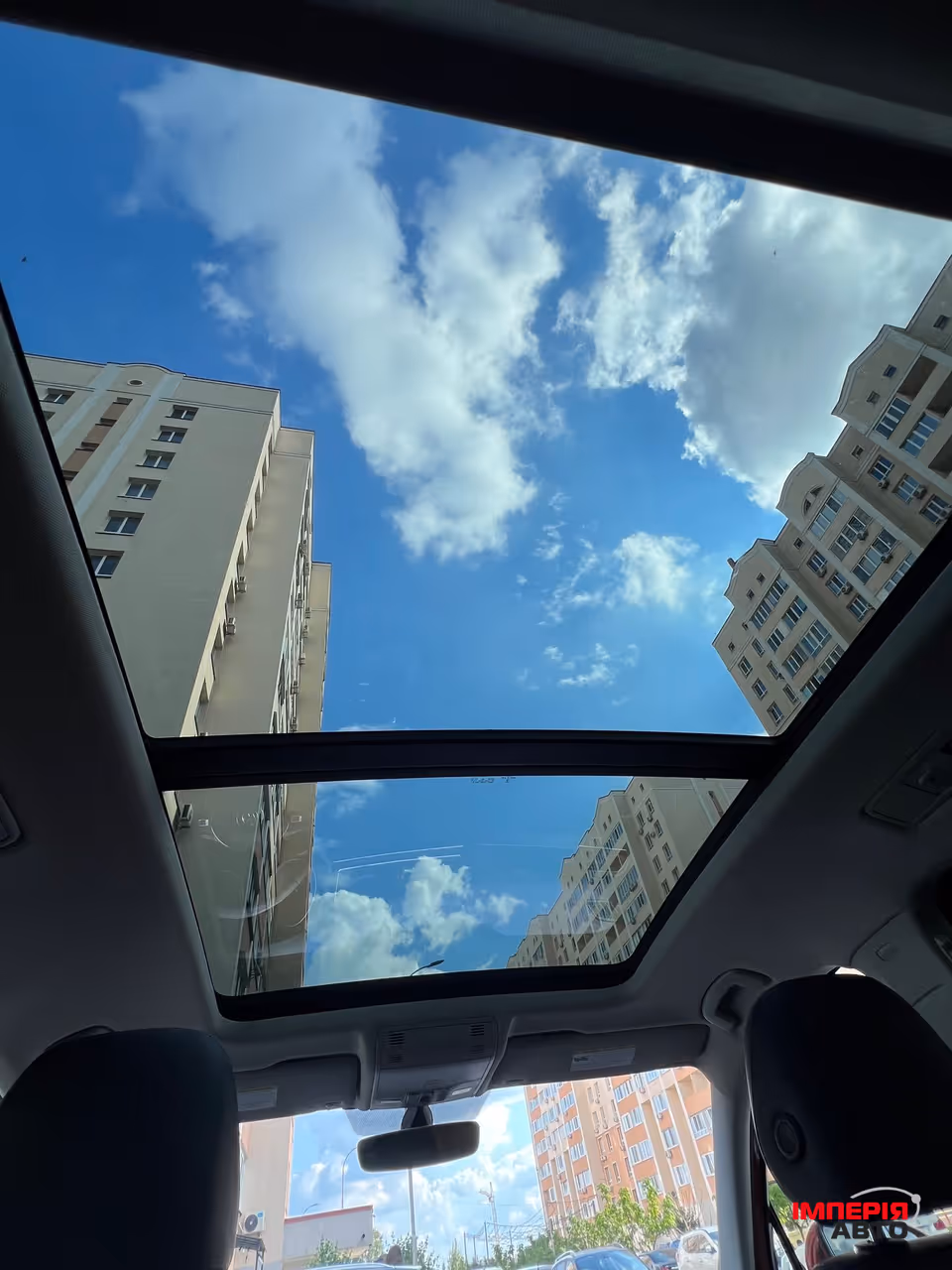 Volkswagen Tiguan - фото 8