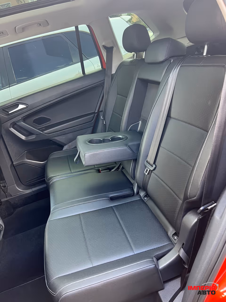 Volkswagen Tiguan - фото 10