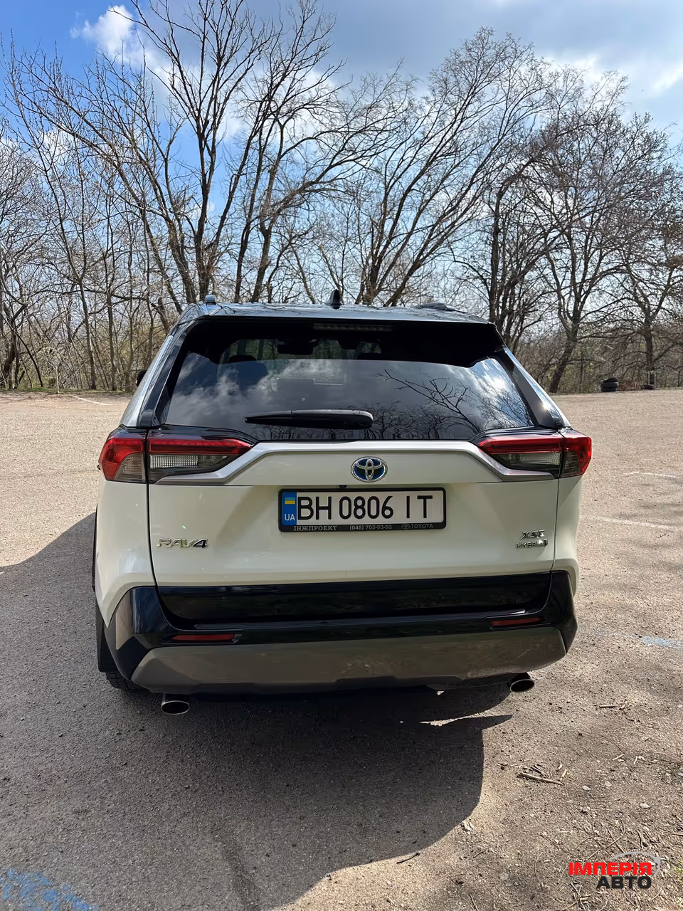 Toyota RAV4 - фото 4