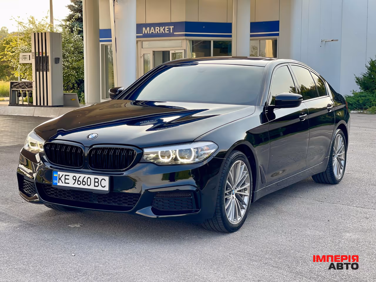 BMW 5 серії - фото 1