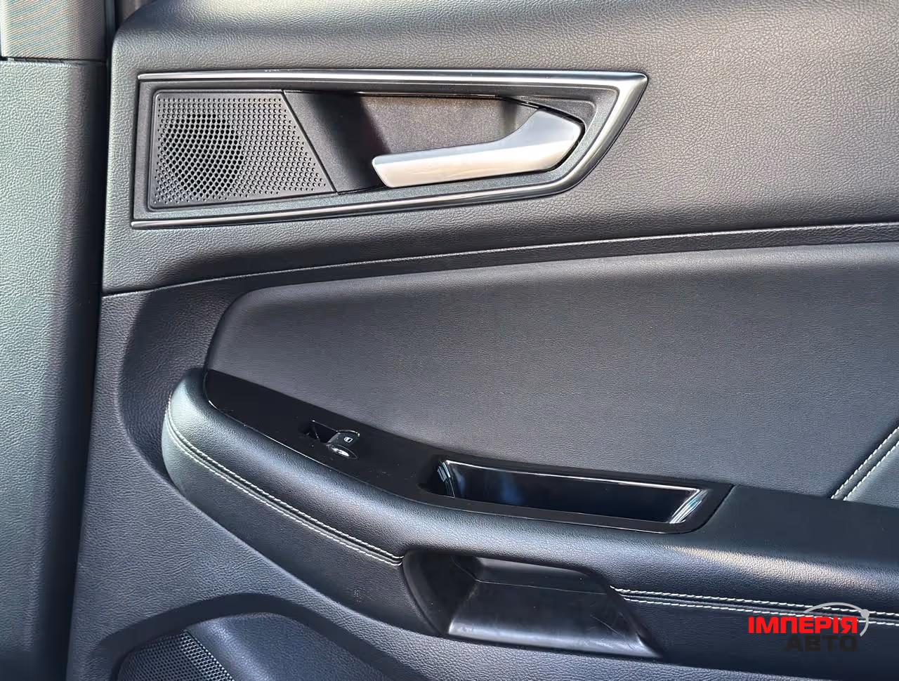 Ford Edge - фото 24