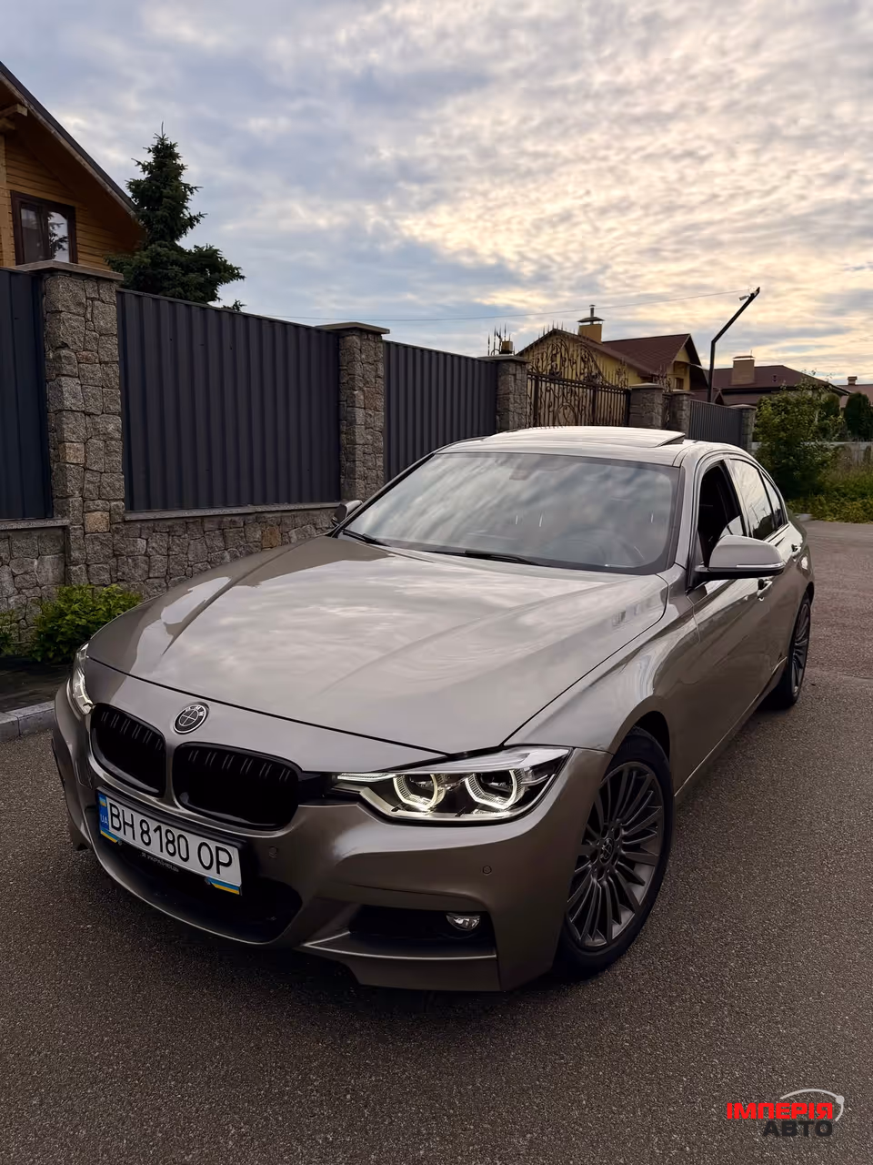 BMW 3 серії - фото 1