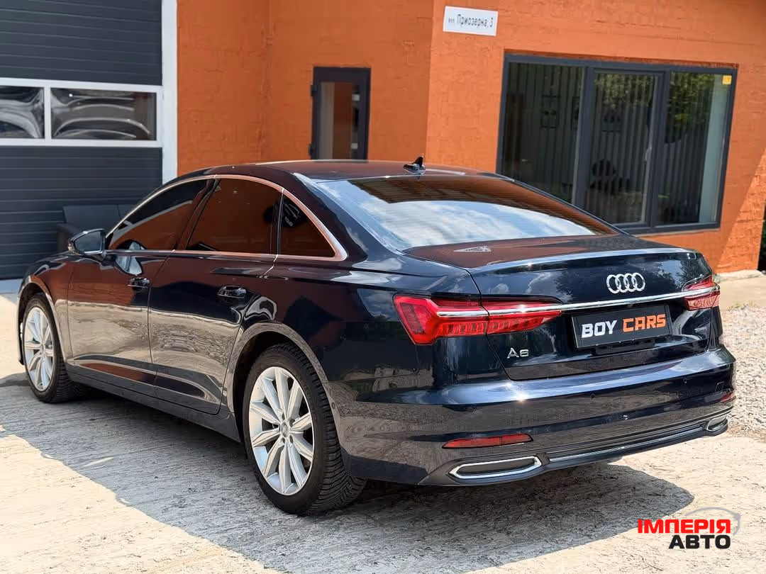 Audi A6 - фото 7