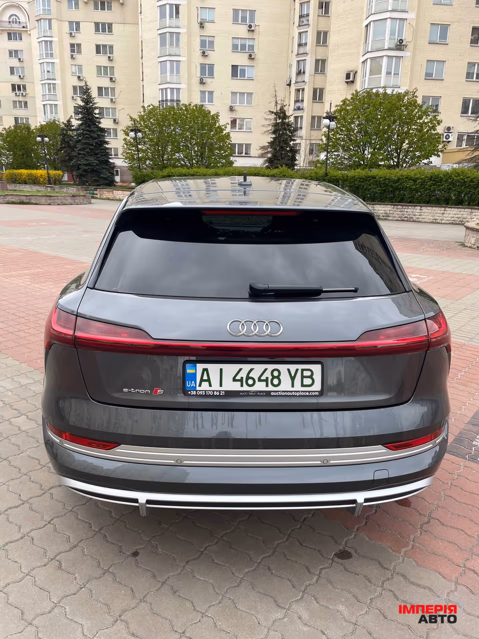 Audi e-tron S - фото 10