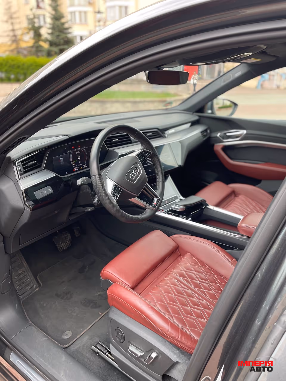 Audi e-tron S - фото 15