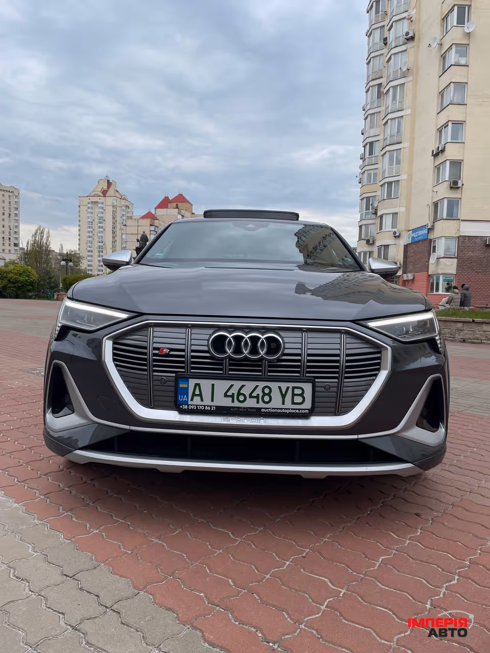 Audi e-tron S - фото 8