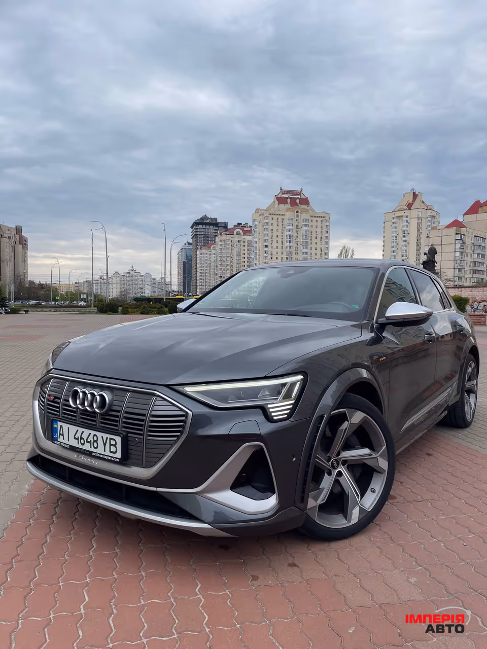 Audi e-tron S - фото 6