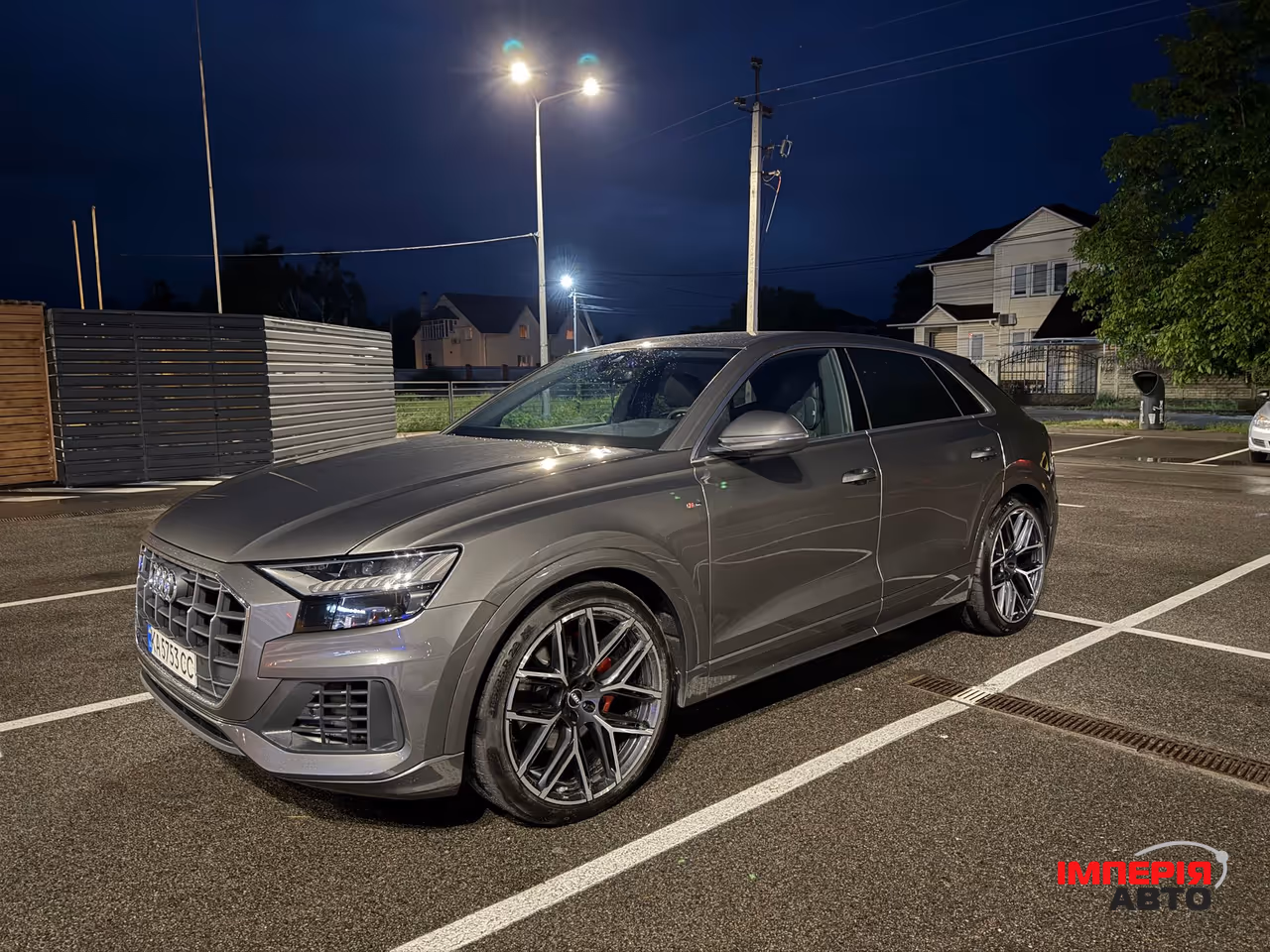 Audi Q8 - фото 6