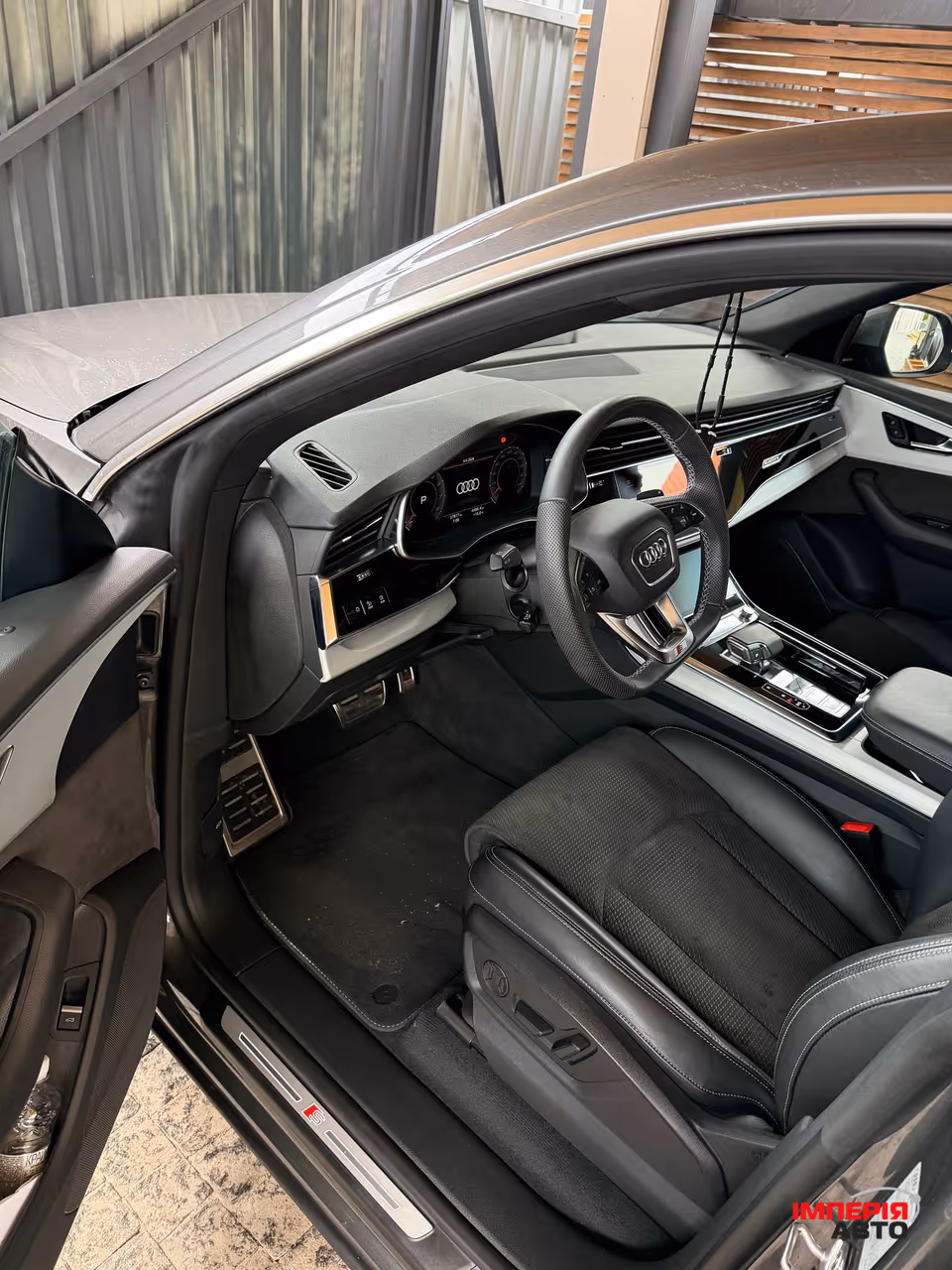 Audi Q8 - фото 13