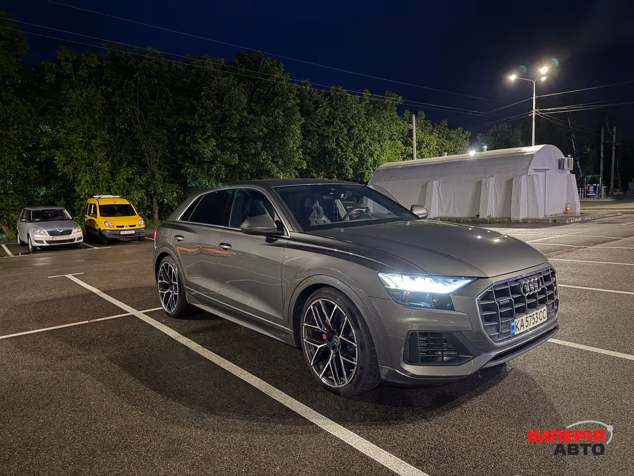 Audi Q8 - фото 1