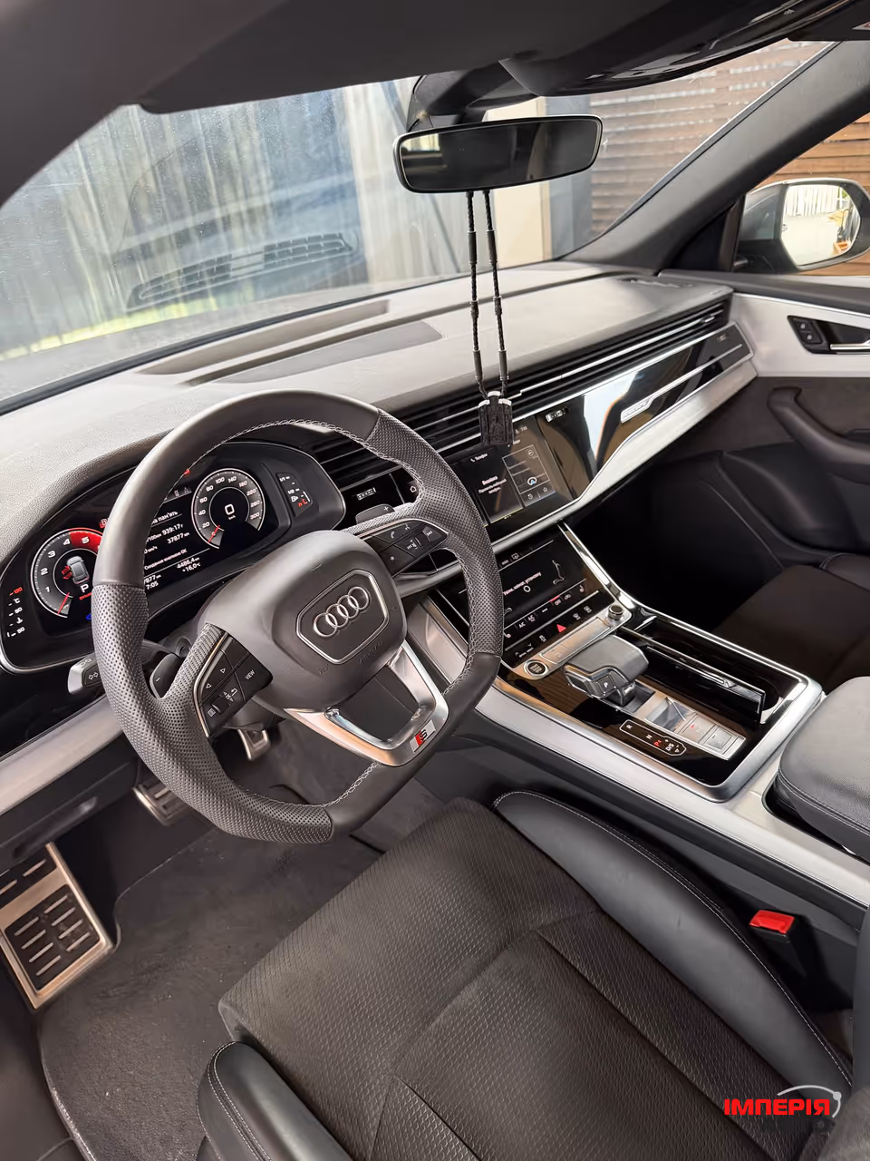 Audi Q8 - фото 8