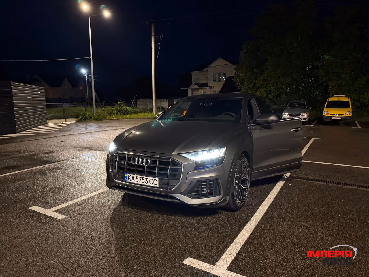 Audi Q8 - фото 7