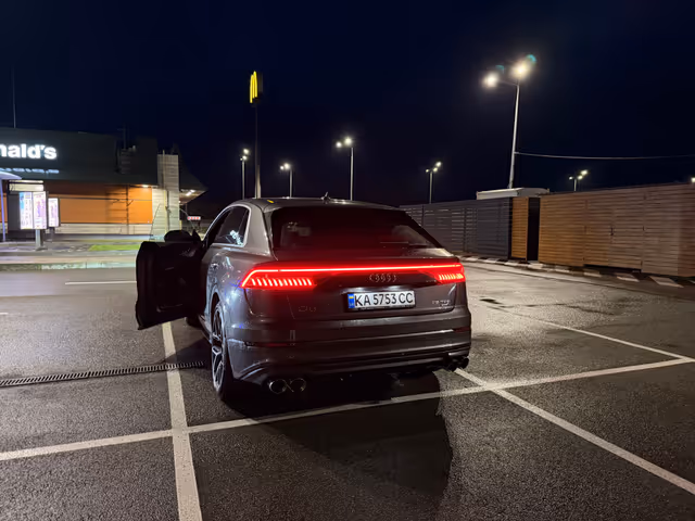 Audi Q8 - фото 2