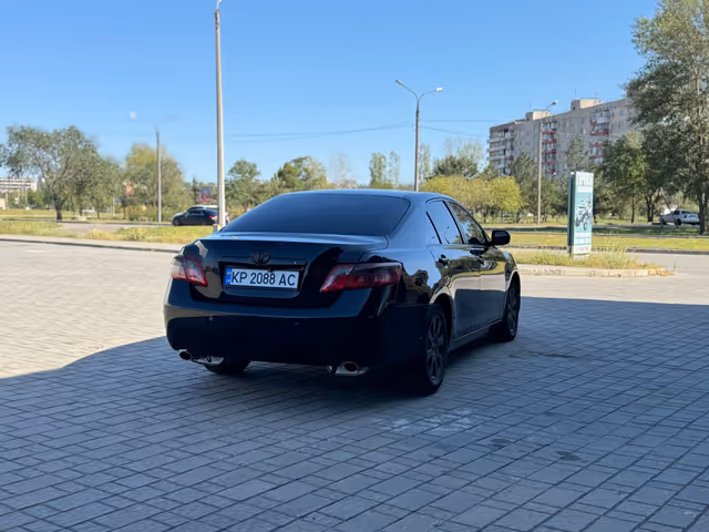 Toyota Camry - фото 5