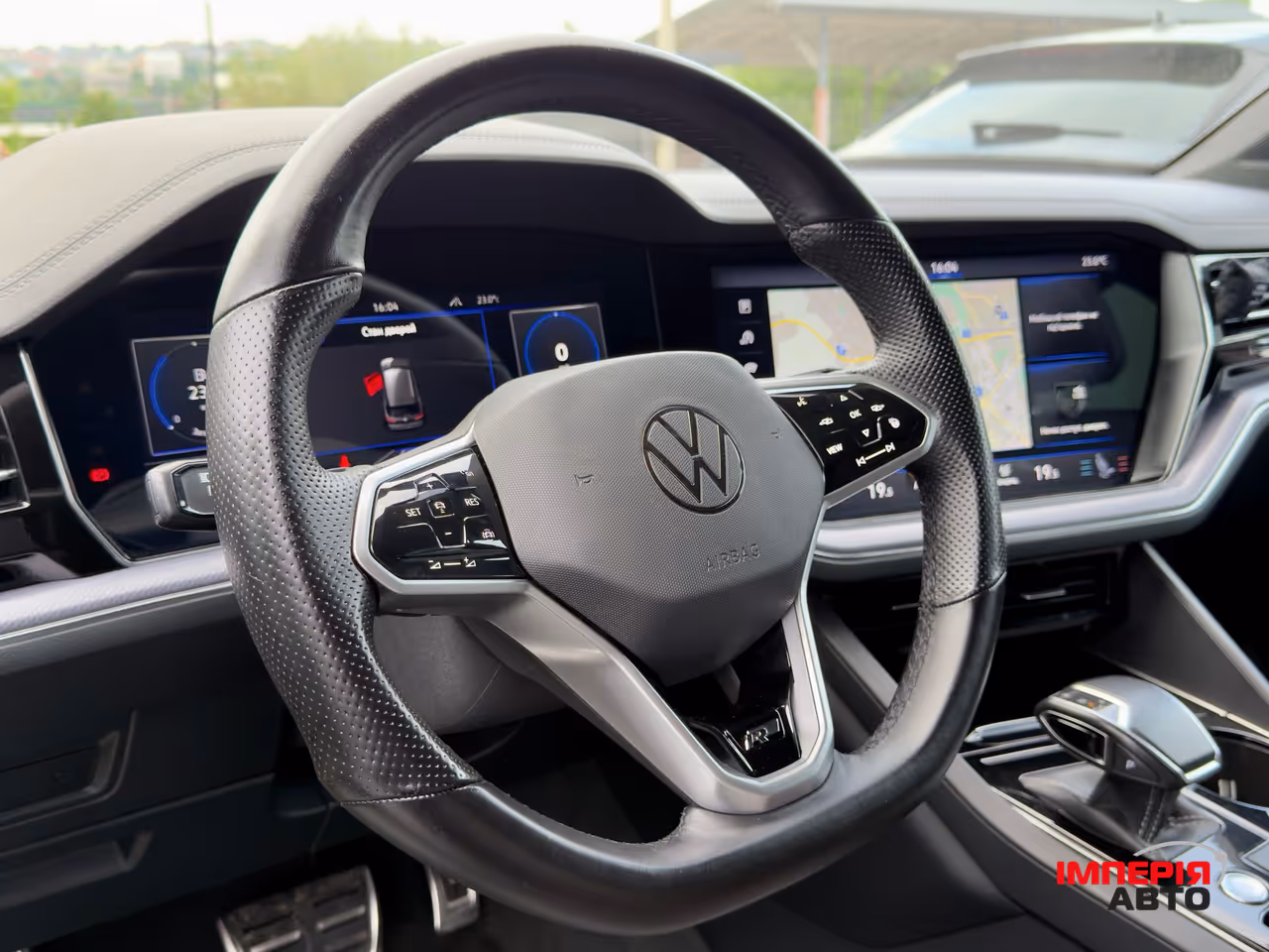 Volkswagen Touareg - фото 27