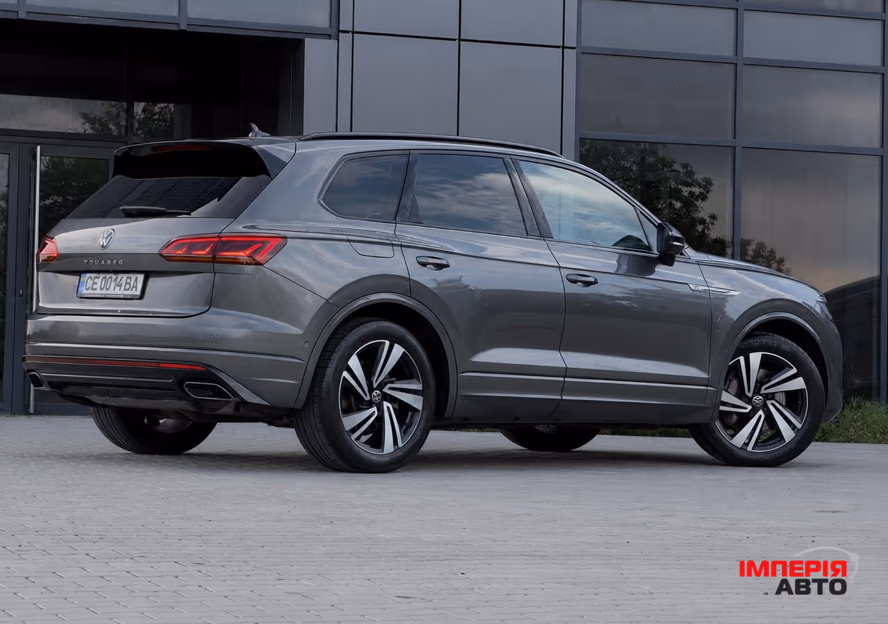 Volkswagen Touareg - фото 4