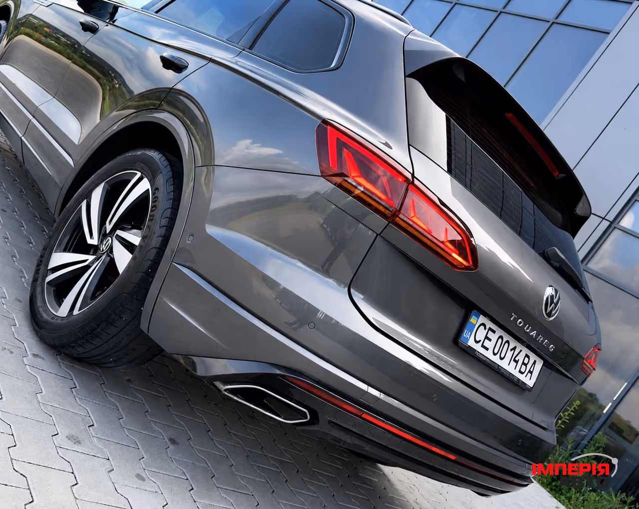Volkswagen Touareg - фото 10
