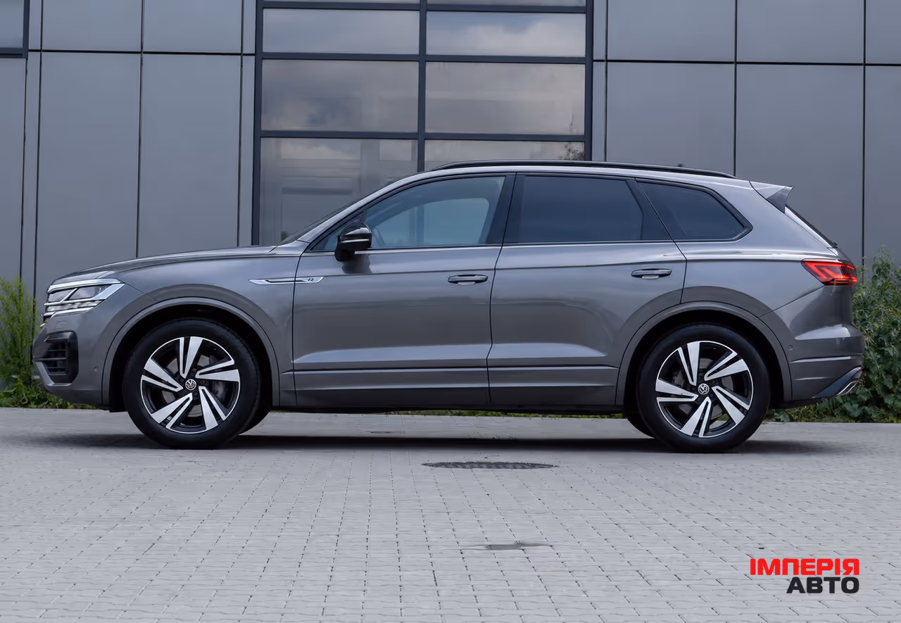 Volkswagen Touareg - фото 6