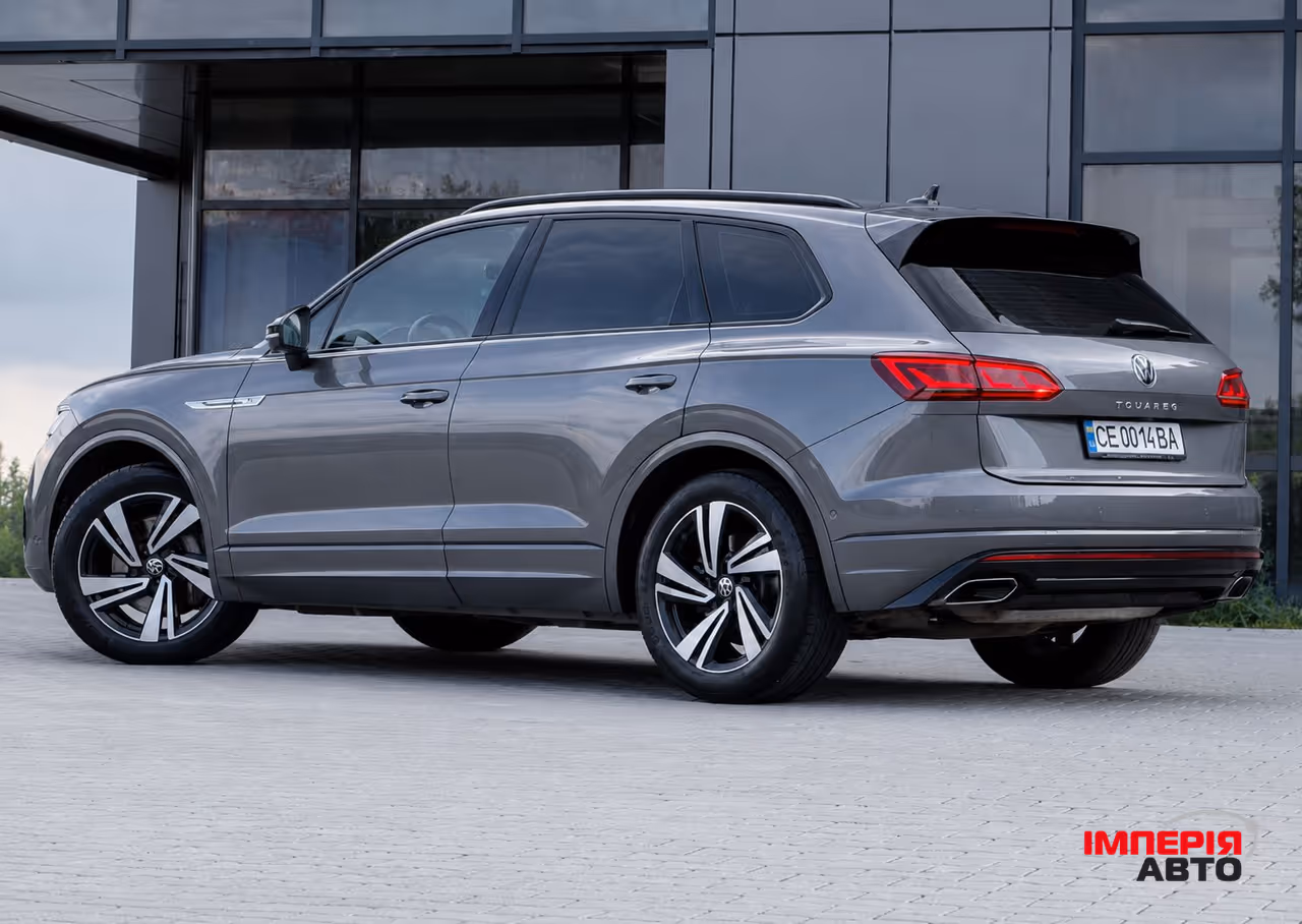Volkswagen Touareg - фото 2