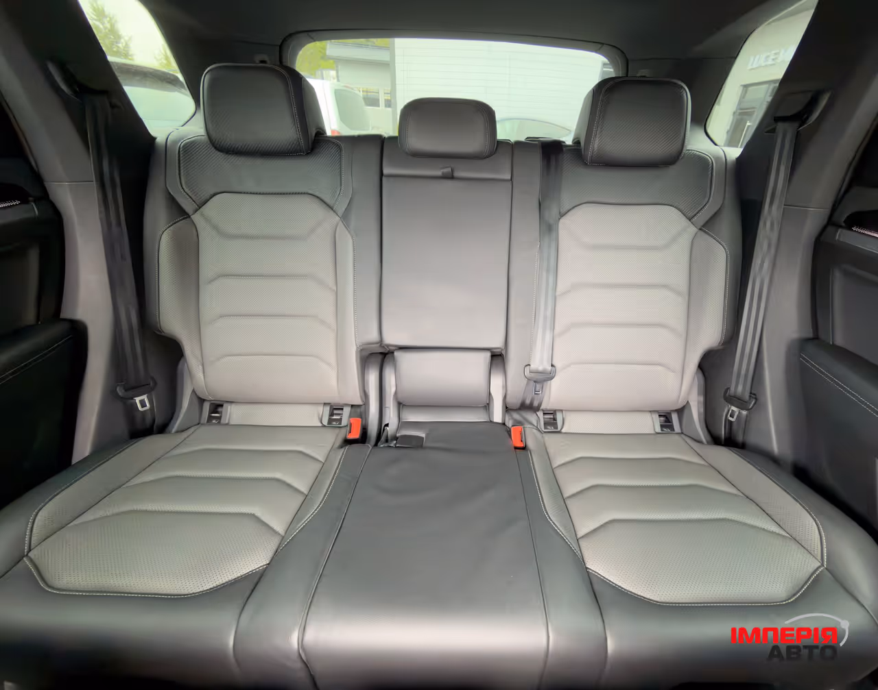 Volkswagen Touareg - фото 21