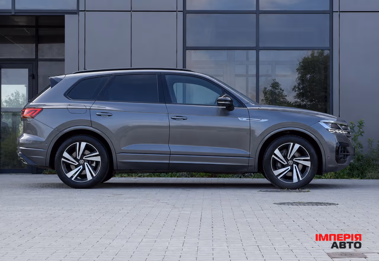 Volkswagen Touareg - фото 5