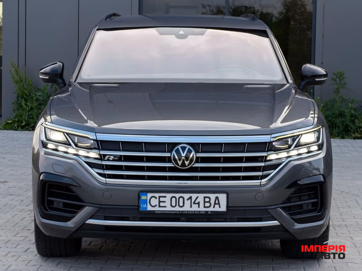 Volkswagen Touareg - фото 7